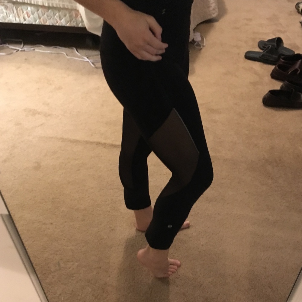 Lululemon size 6 7/8 leggings